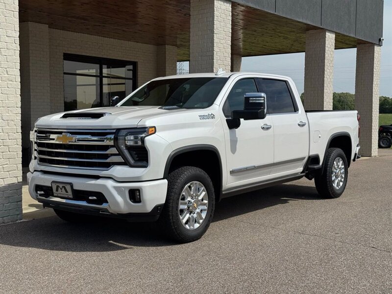 2024 Chevrolet Silverado 2500HD High Country   - Photo 3 - Martin, TN 38237