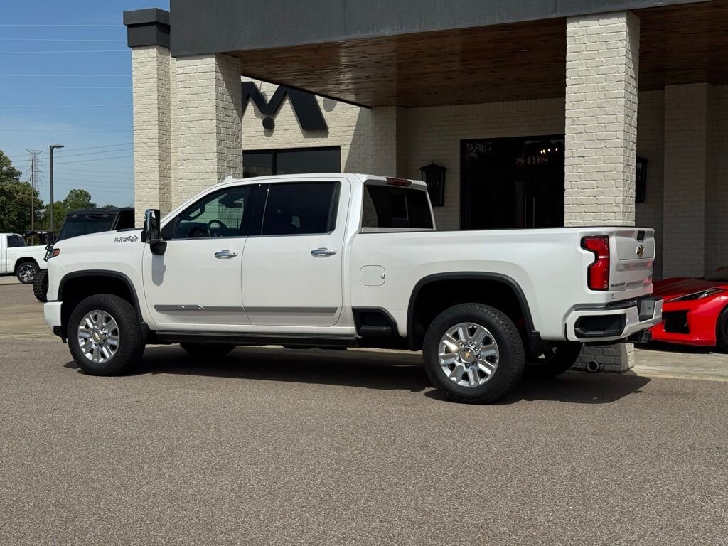 2024 Chevrolet Silverado 2500HD High Country   - Photo 9 - Martin, TN 38237