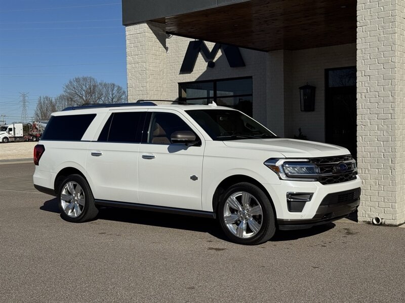 2023 Ford Expedition MAX King Ranch   - Photo 1 - Martin, TN 38237