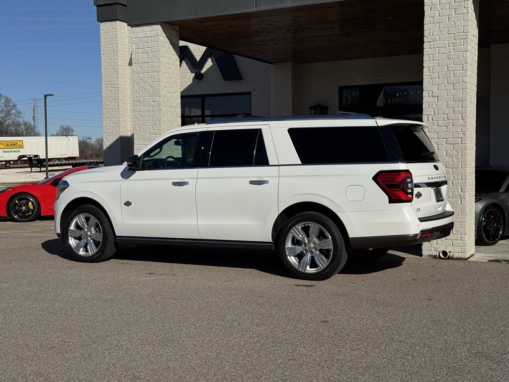 2023 Ford Expedition MAX King Ranch   - Photo 9 - Martin, TN 38237