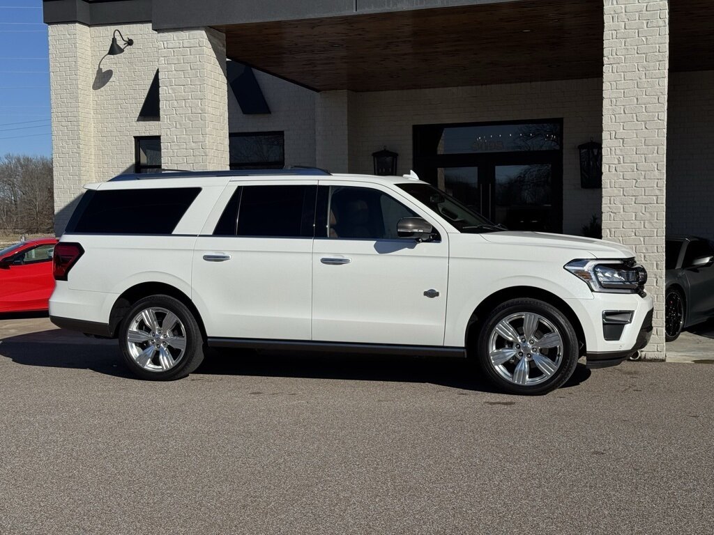 2023 Ford Expedition MAX King Ranch   - Photo 18 - Martin, TN 38237