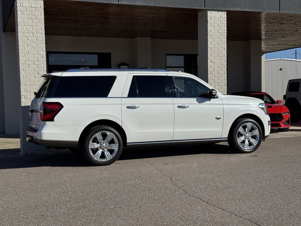 2023 Ford Expedition MAX King Ranch   - Photo 15 - Martin, TN 38237