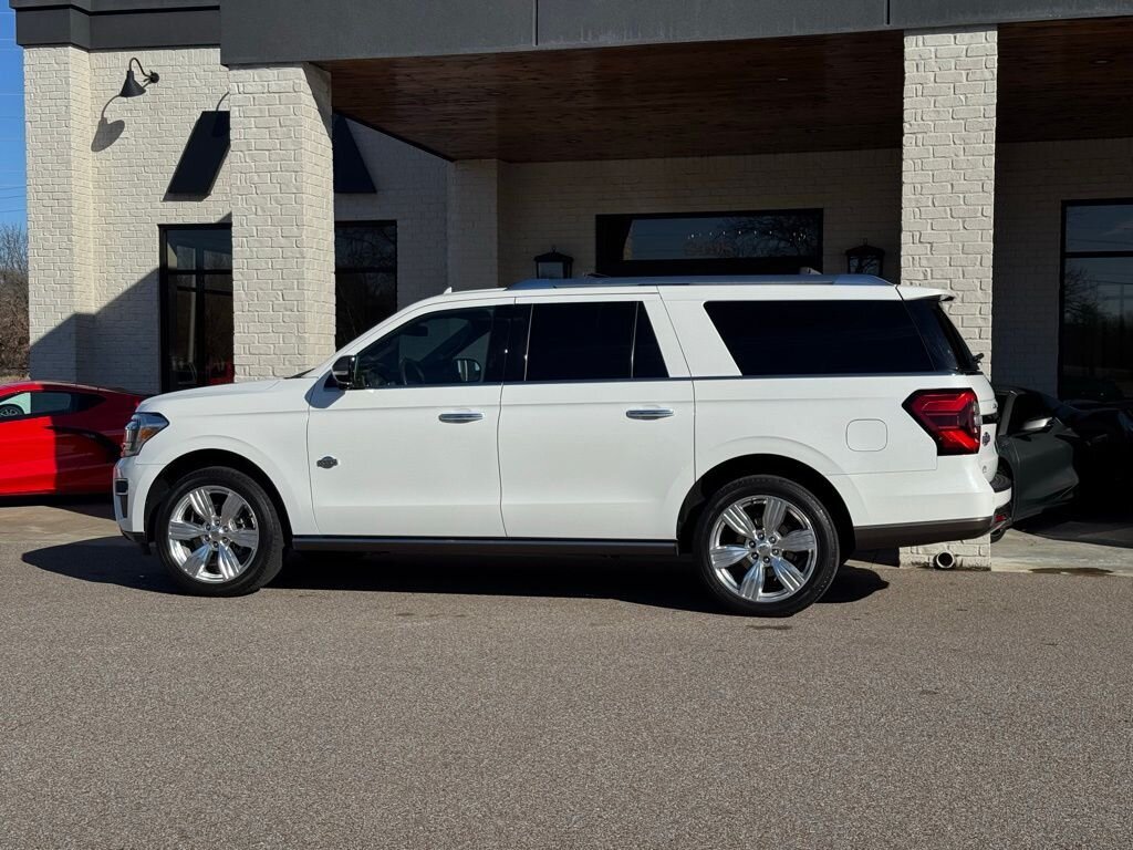 2023 Ford Expedition MAX King Ranch - Photo 8 - Martin, TN 38237