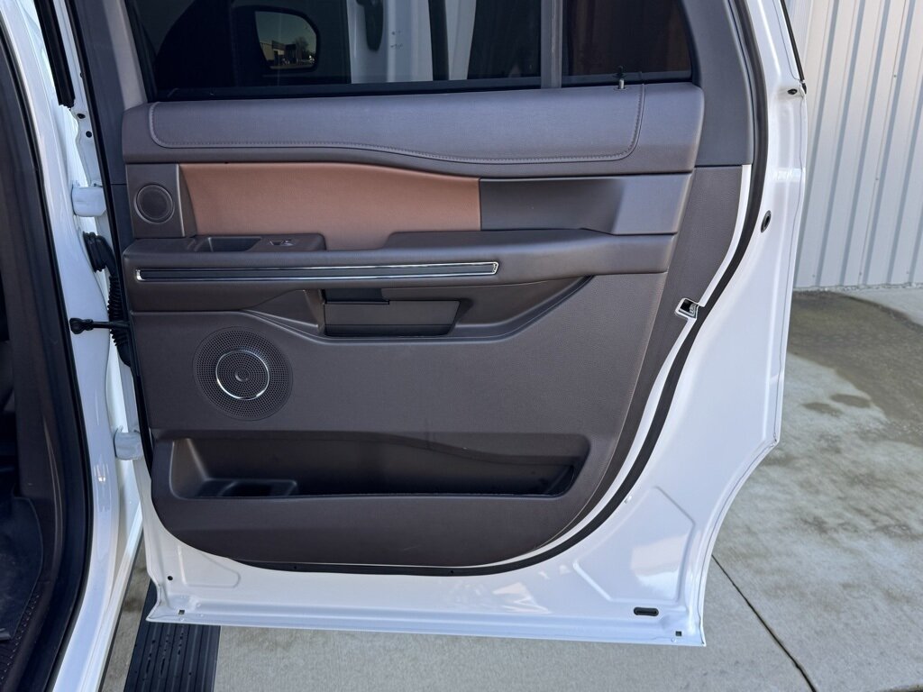 2023 Ford Expedition MAX King Ranch   - Photo 47 - Martin, TN 38237