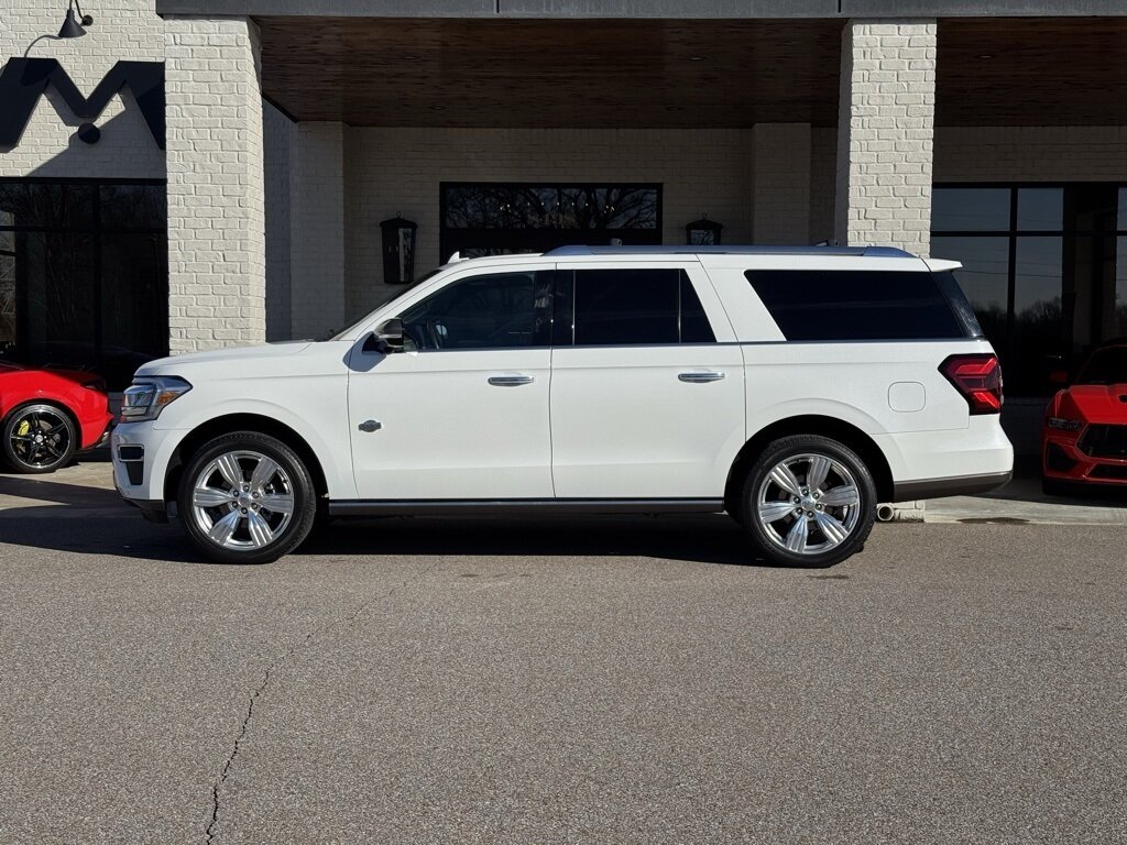 2023 Ford Expedition MAX King Ranch   - Photo 7 - Martin, TN 38237