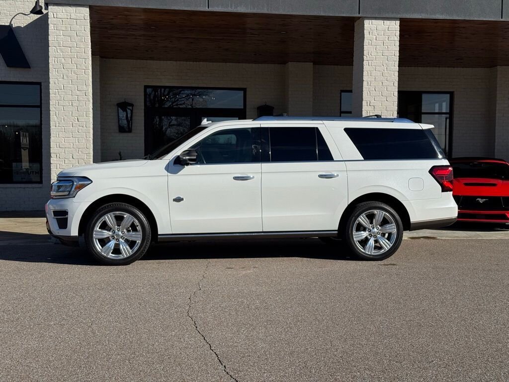 2023 Ford Expedition MAX King Ranch - Photo 6 - Martin, TN 38237