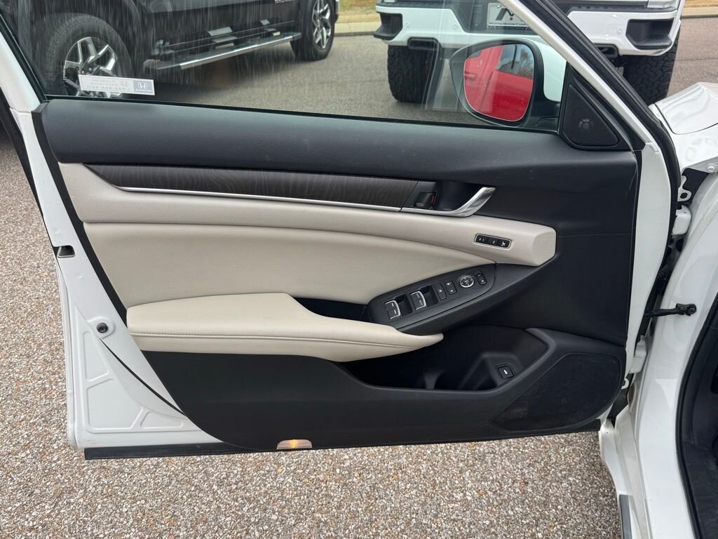 2019 Honda Accord EX-L   - Photo 36 - Martin, TN 38237