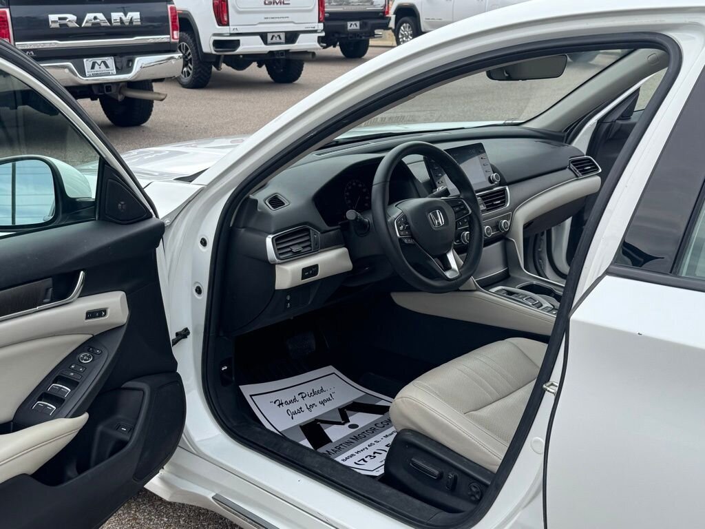 2019 Honda Accord EX-L   - Photo 22 - Martin, TN 38237