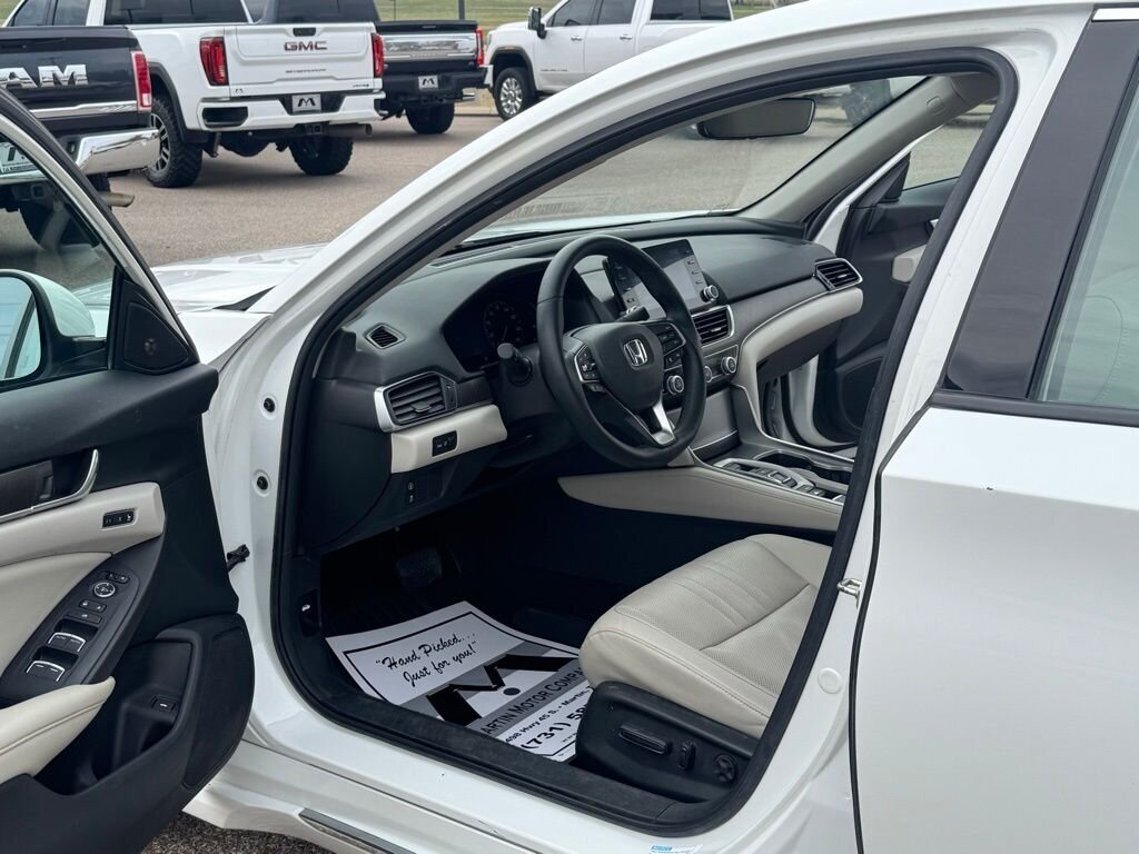 2019 Honda Accord EX-L   - Photo 21 - Martin, TN 38237