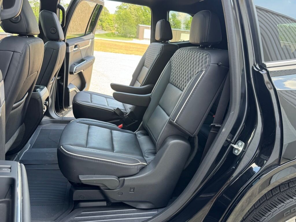 2024 GMC Acadia Denali - Photo 33 - Martin, TN 38237