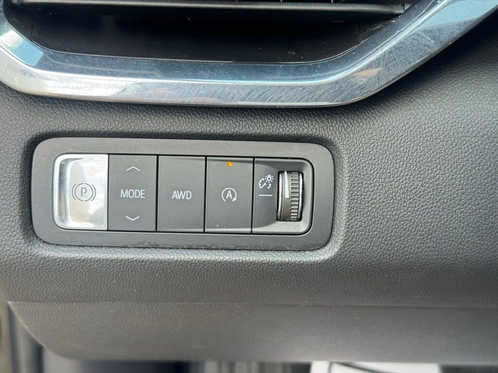 2024 GMC Acadia Denali - Photo 27 - Martin, TN 38237