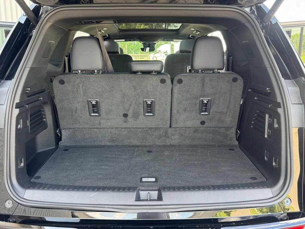 2024 GMC Acadia Denali - Photo 35 - Martin, TN 38237