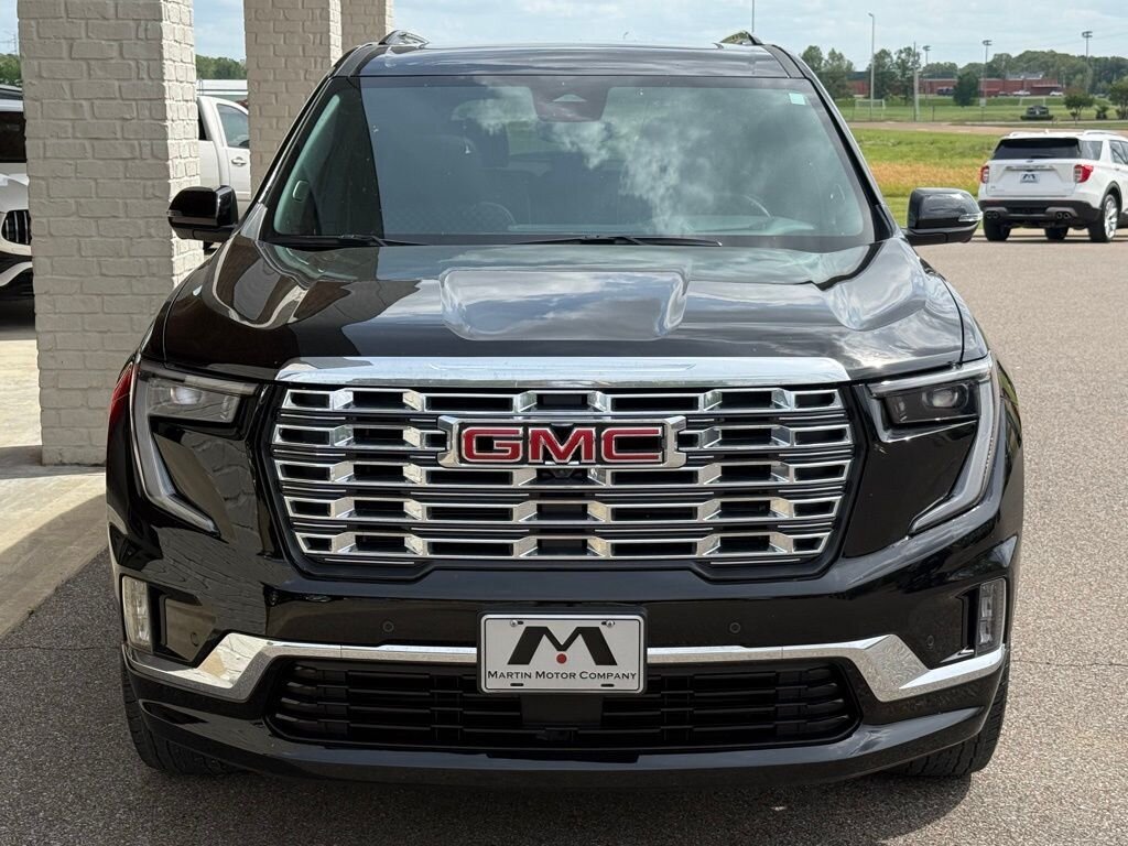 2024 GMC Acadia Denali   - Photo 14 - Martin, TN 38237