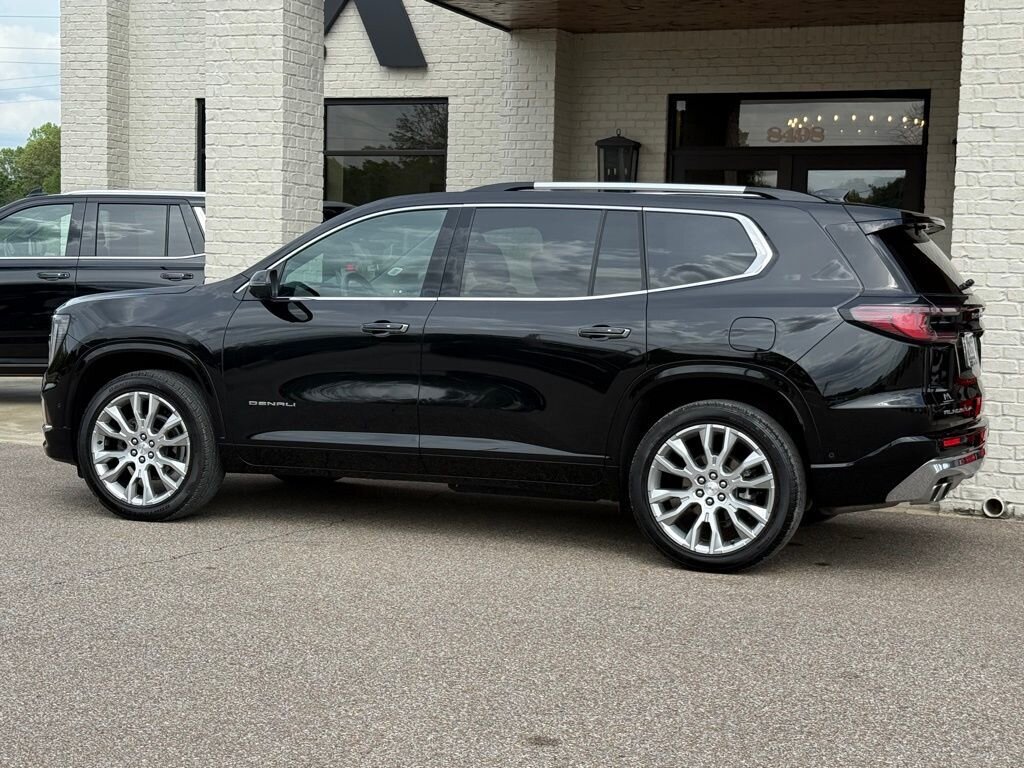 2024 GMC Acadia Denali   - Photo 9 - Martin, TN 38237