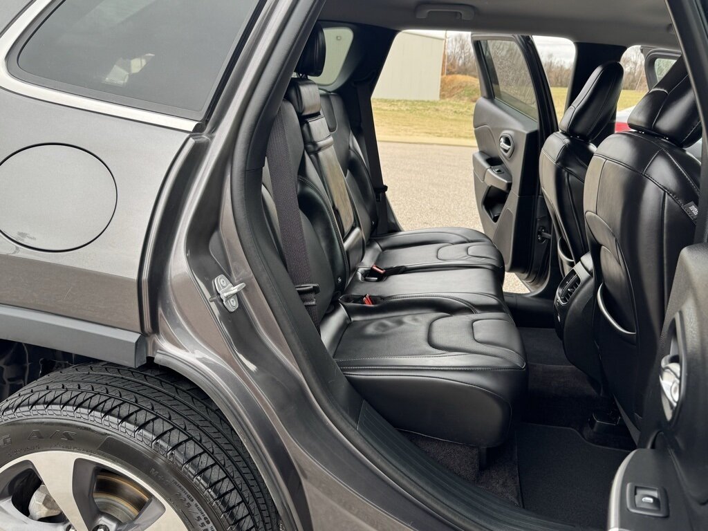 2019 Jeep Cherokee Limited   - Photo 38 - Martin, TN 38237