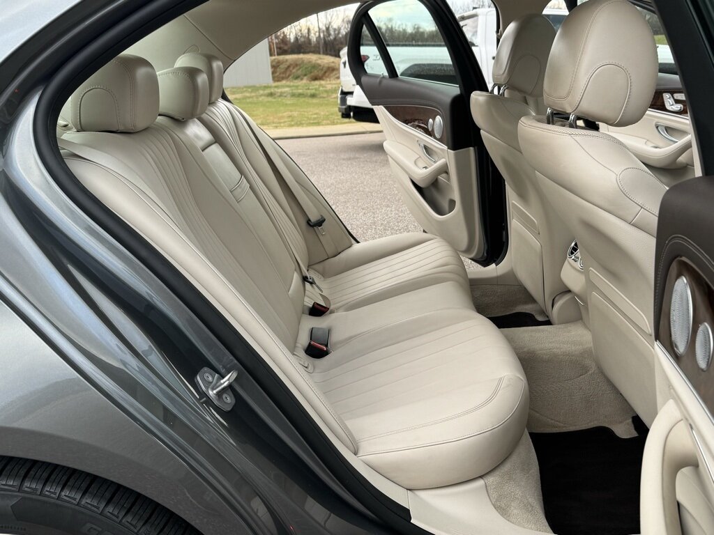 2018 Mercedes-Benz E 300   - Photo 41 - Martin, TN 38237