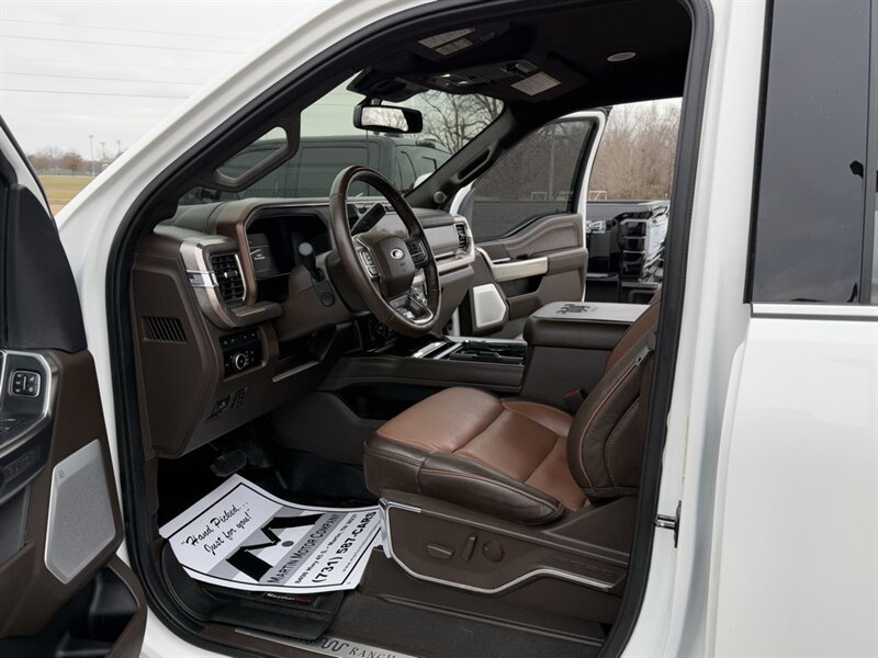 2023 Ford F-250 Super Duty King Ranch   - Photo 2 - Martin, TN 38237