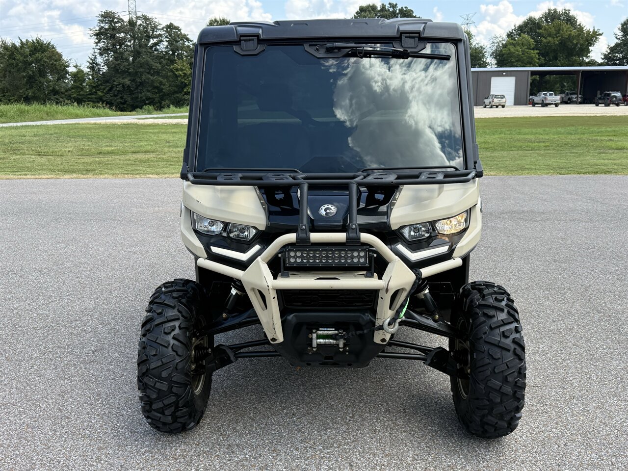 2023 Can-Am Defender Limited HD10 - Photo 8 - Martin, TN 38237