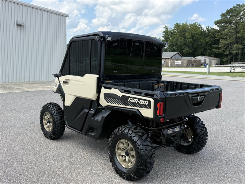 2023 Can-Am Defender Limited HD10 - Photo 3 - Martin, TN 38237