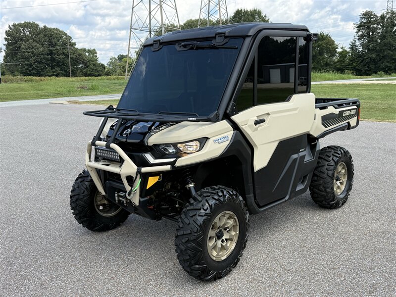 2023 Can-Am Defender Limited HD10 - Photo 1 - Martin, TN 38237