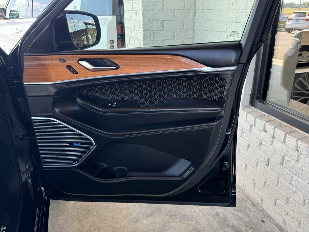 2021 Jeep Grand Cherokee L Summit   - Photo 47 - Martin, TN 38237