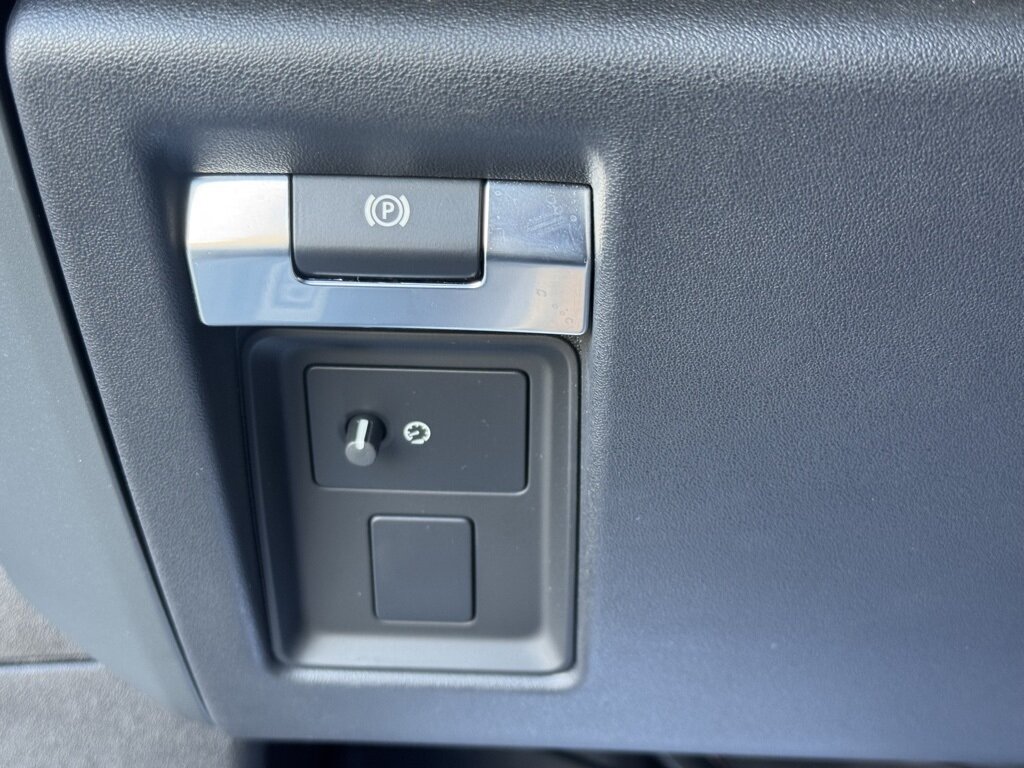 2021 Land Rover Defender X-Dynamic HSE   - Photo 72 - Martin, TN 38237