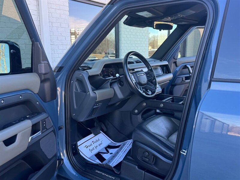 2021 Land Rover Defender X-Dynamic HSE   - Photo 2 - Martin, TN 38237