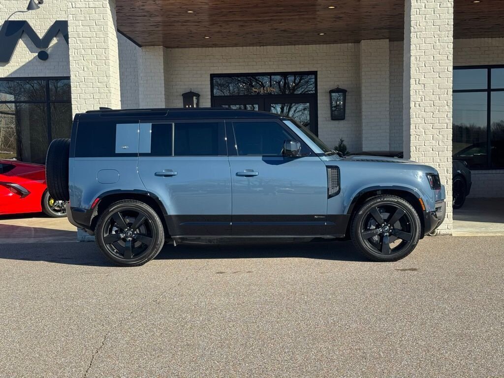 2021 Land Rover Defender X-Dynamic HSE   - Photo 16 - Martin, TN 38237