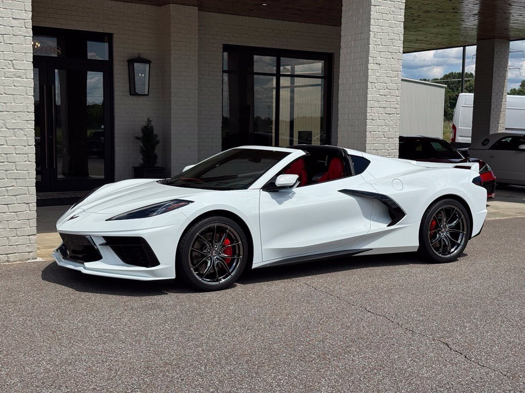 2021 Chevrolet Corvette Stingray 2LT - Photo 12 - Martin, TN 38237