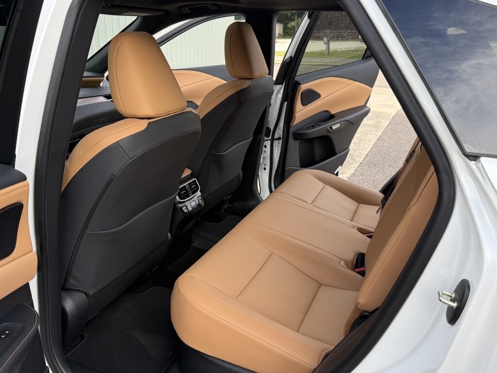 2025 Lexus RX 350 350 Premium   - Photo 29 - Martin, TN 38237