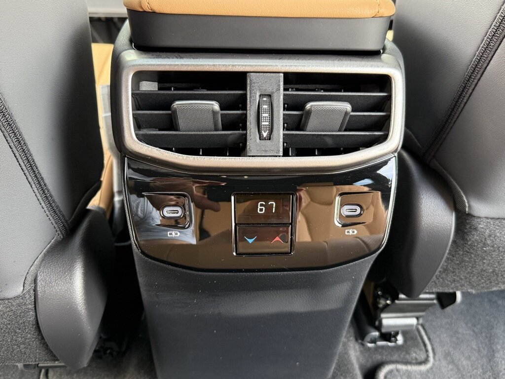 2025 Lexus RX 350 350 Premium   - Photo 31 - Martin, TN 38237