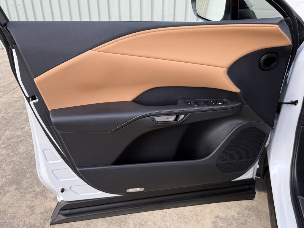 2025 Lexus RX 350 350 Premium   - Photo 28 - Martin, TN 38237