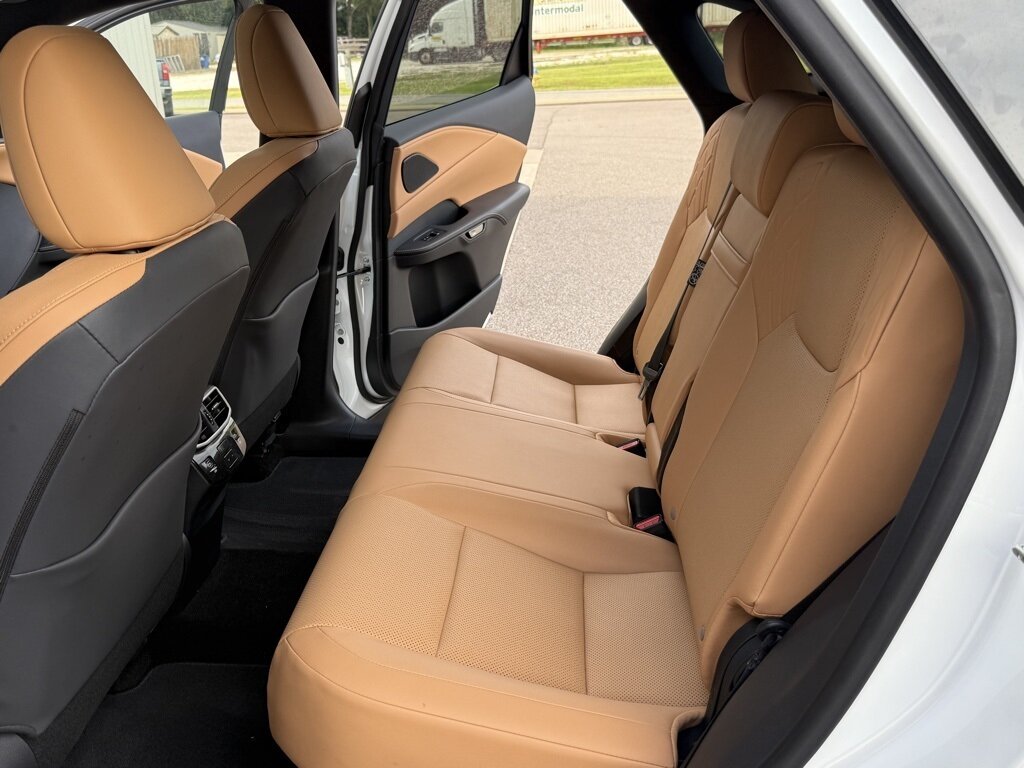 2025 Lexus RX 350 350 Premium   - Photo 30 - Martin, TN 38237