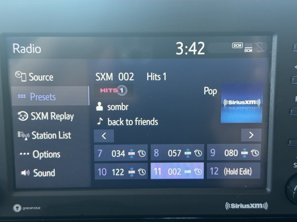 2021 Toyota RAV4 LE photo 23