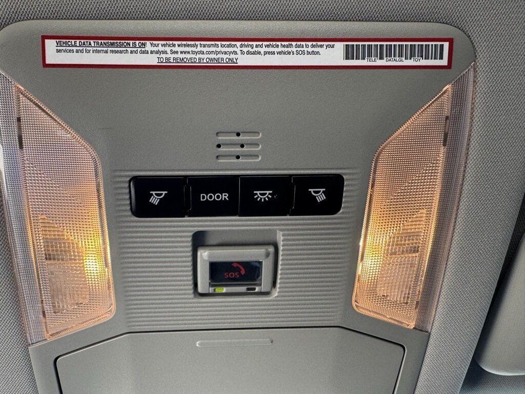 2021 Toyota RAV4 LE photo 28