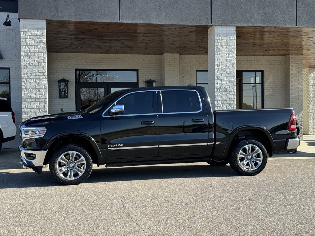 2023 RAM 1500 Limited   - Photo 6 - Martin, TN 38237