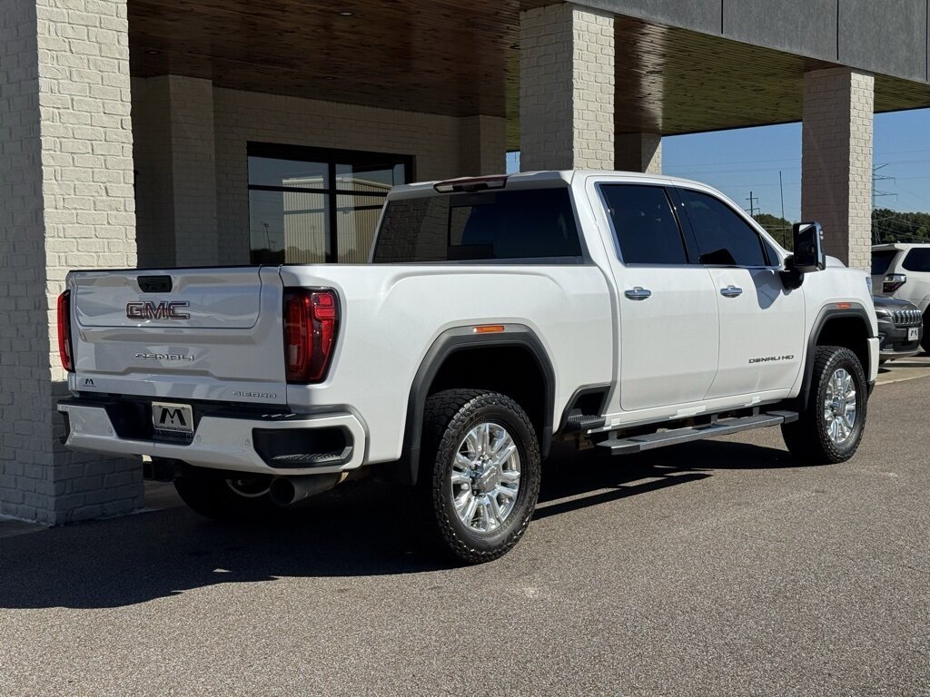 2022 GMC Sierra 2500HD Denali   - Photo 12 - Martin, TN 38237