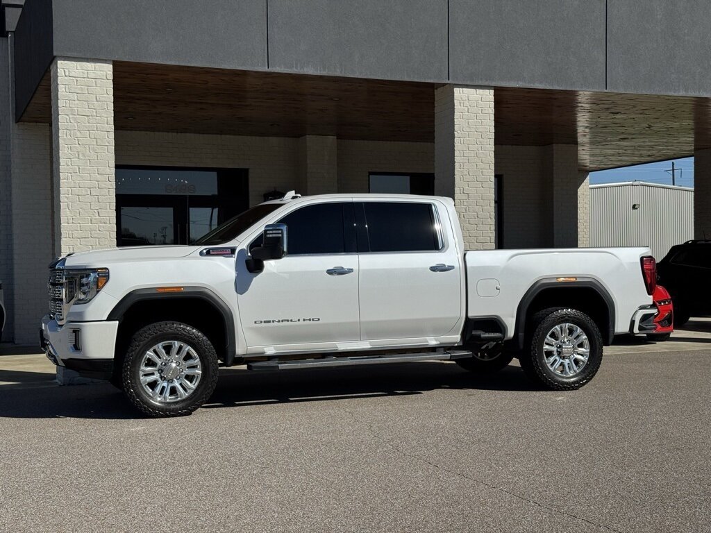 2022 GMC Sierra 2500HD Denali   - Photo 5 - Martin, TN 38237