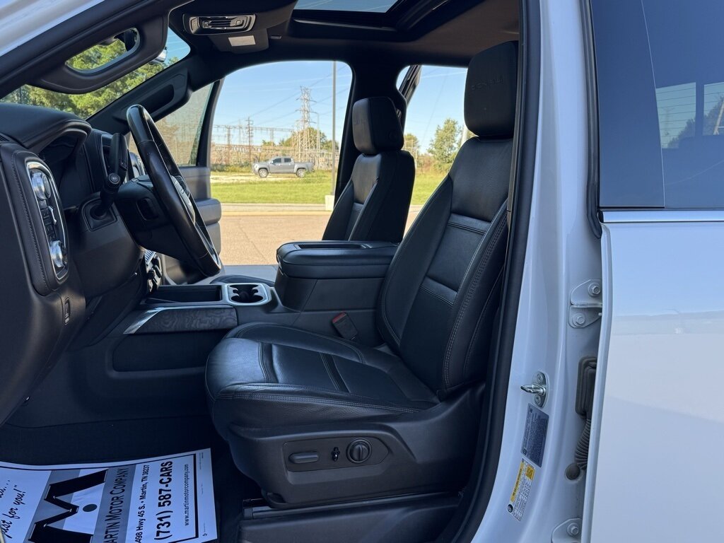 2022 GMC Sierra 2500HD Denali   - Photo 37 - Martin, TN 38237