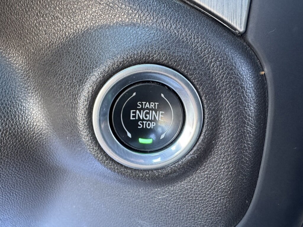 2022 GMC Sierra 2500HD Denali   - Photo 33 - Martin, TN 38237