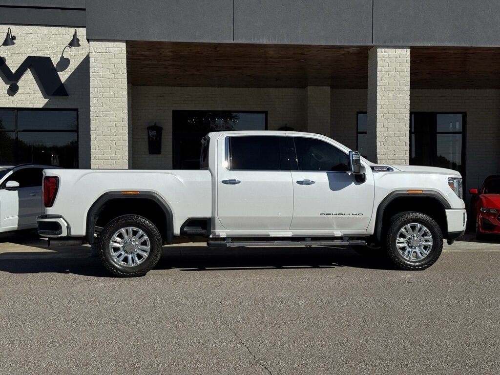 2022 GMC Sierra 2500HD Denali   - Photo 15 - Martin, TN 38237