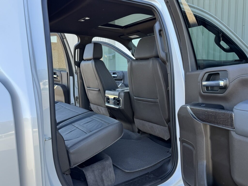 2022 GMC Sierra 2500HD Denali   - Photo 42 - Martin, TN 38237