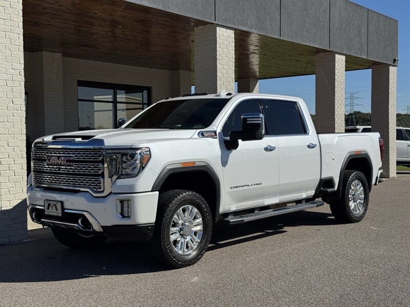 2022 GMC Sierra 2500HD Denali   - Photo 3 - Martin, TN 38237