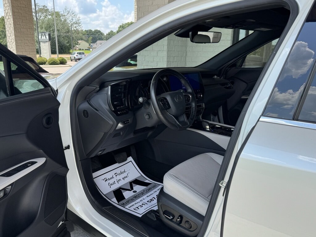 2023 Lexus RX 350 350 Premium Plus   - Photo 16 - Martin, TN 38237