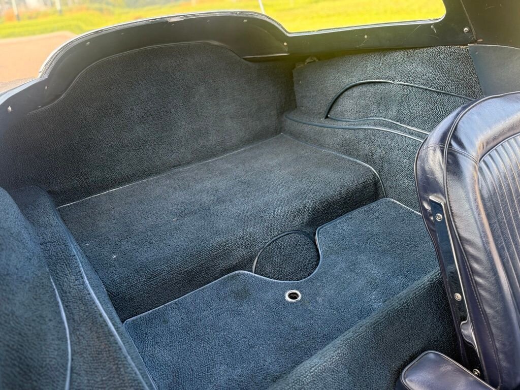 1964 Chevrolet Corvette Stingray - Photo 38 - Martin, TN 38237
