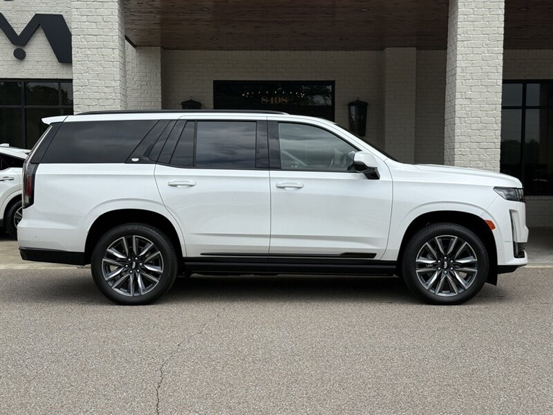 2024 Cadillac Escalade Sport Platinum   - Photo 4 - Martin, TN 38237