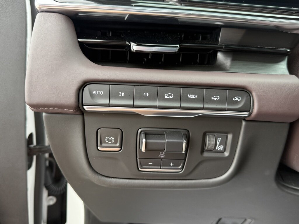 2024 Cadillac Escalade Sport Platinum   - Photo 26 - Martin, TN 38237