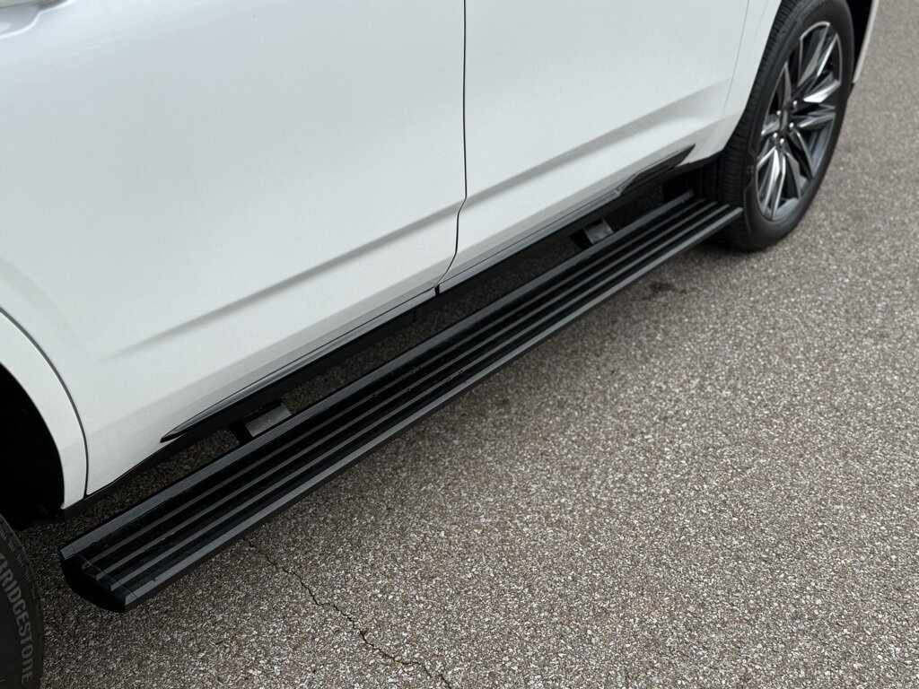 2024 Cadillac Escalade Sport Platinum   - Photo 9 - Martin, TN 38237