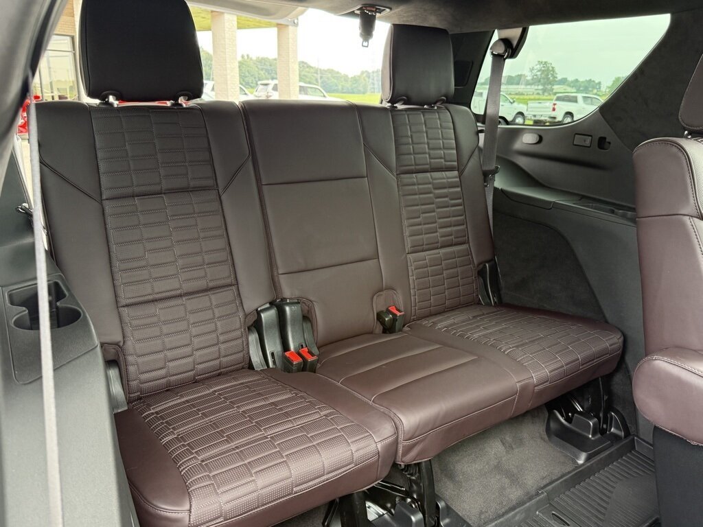 2024 Cadillac Escalade Sport Platinum   - Photo 40 - Martin, TN 38237