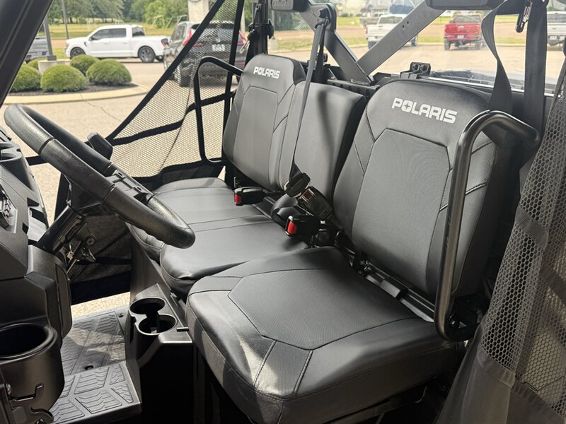 2023 Polaris Ranger 1000 Premium   - Photo 2 - Martin, TN 38237